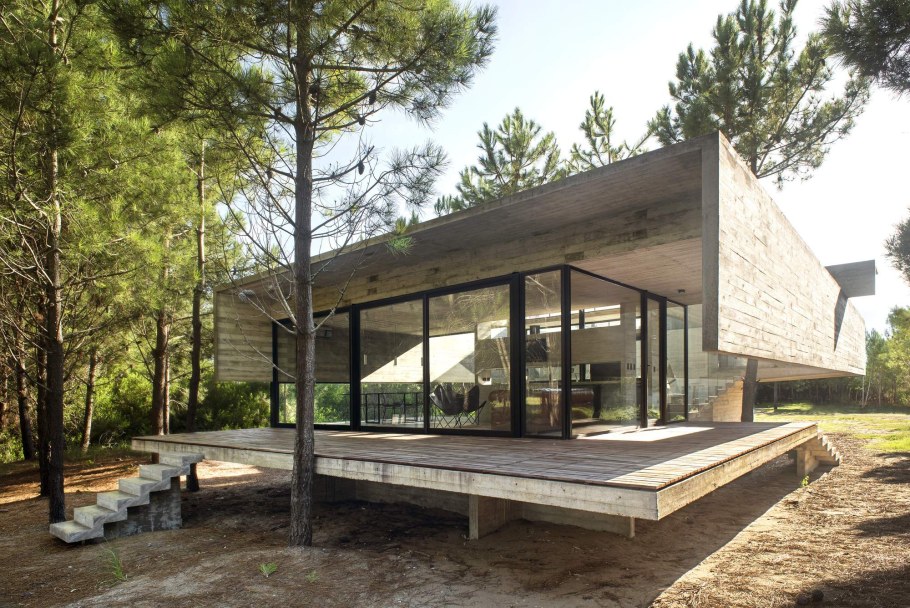 Одноэтажный бетонный дом