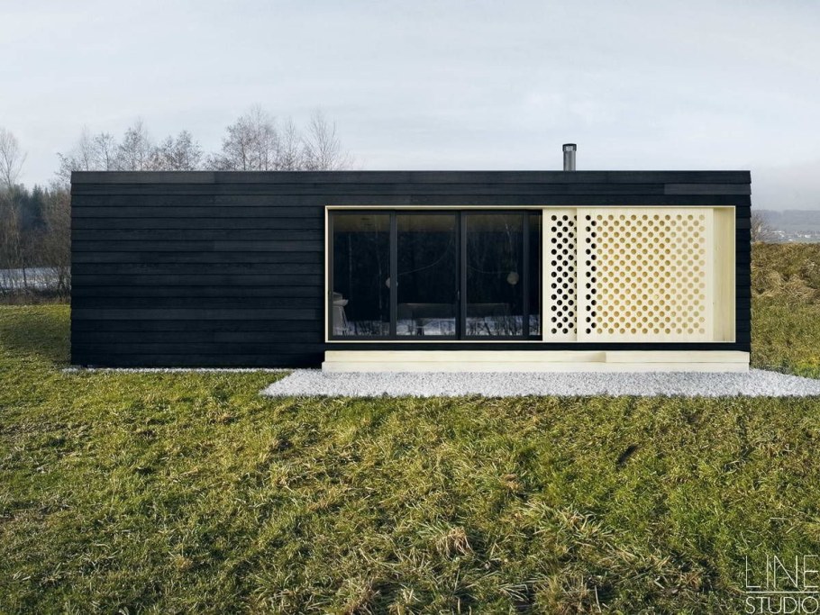 Небольшой домик с плоской крышей