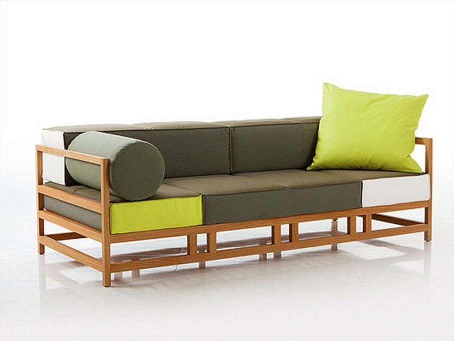 Диван в эко стиле