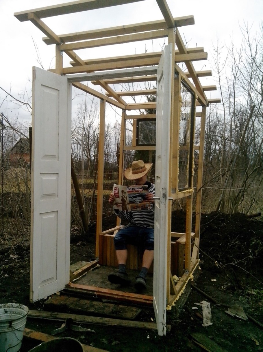 Дачный туалет из OSB