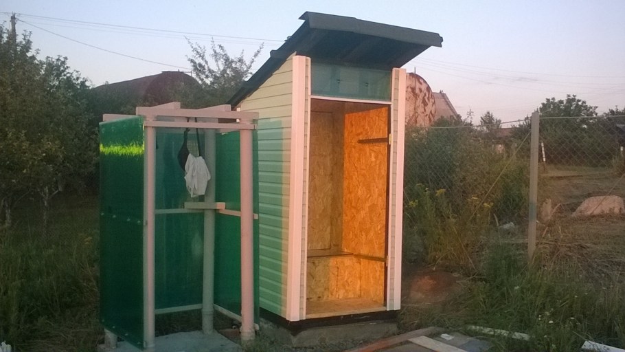 Туалет дачный