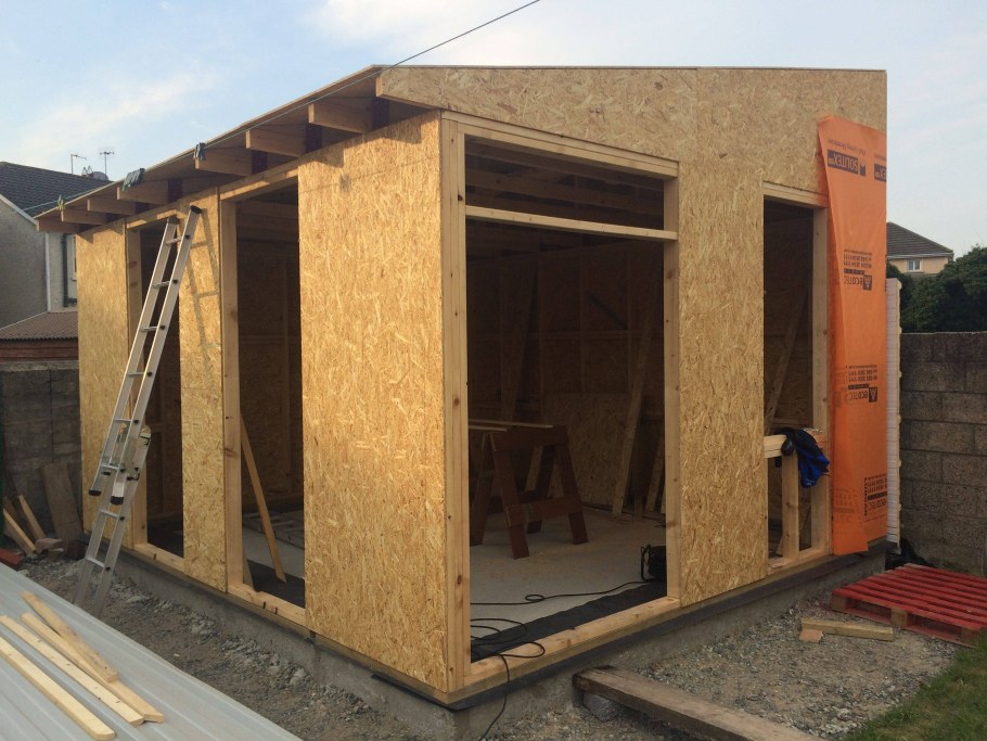 Туалет для дачи из ОСБ