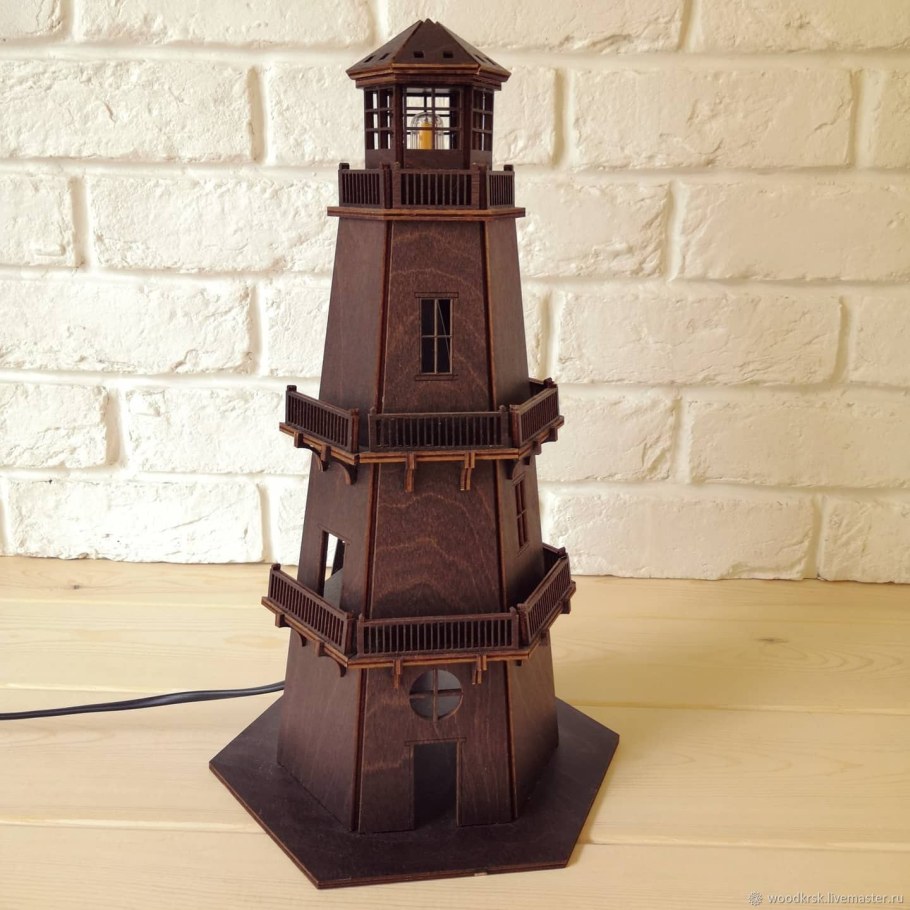 Напольный светильник Маяк