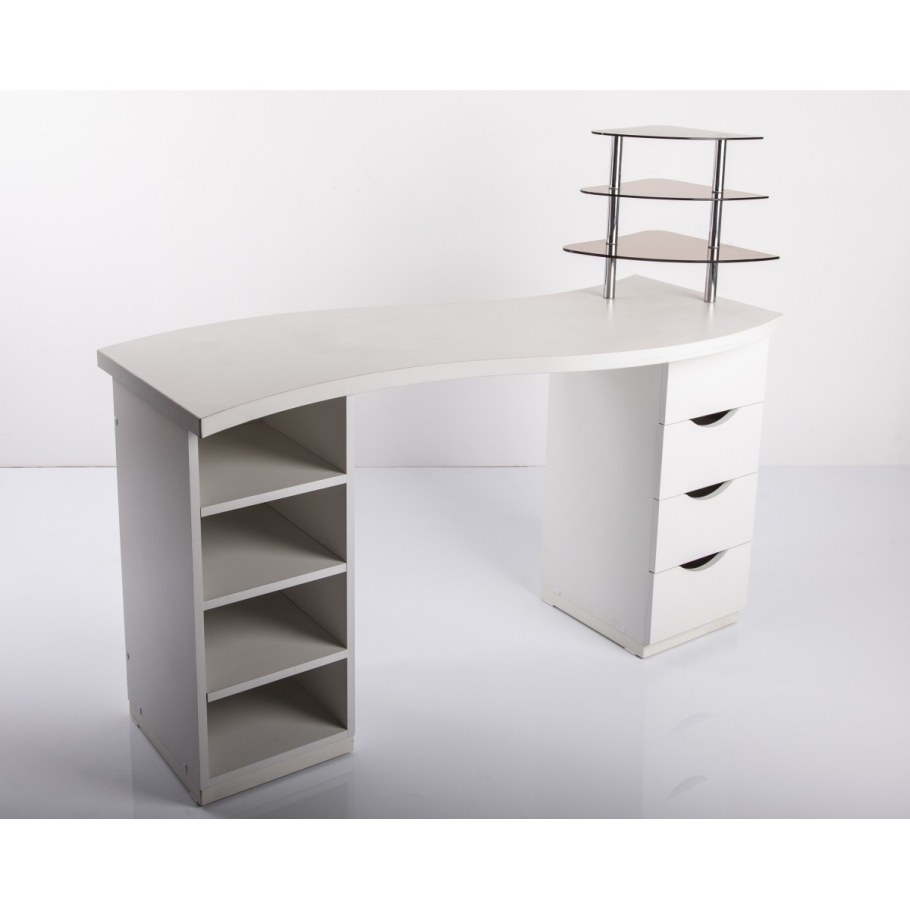 Складной маникюрный столик для дома