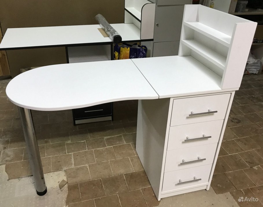 Маникюрный стол Hibiscus Nails