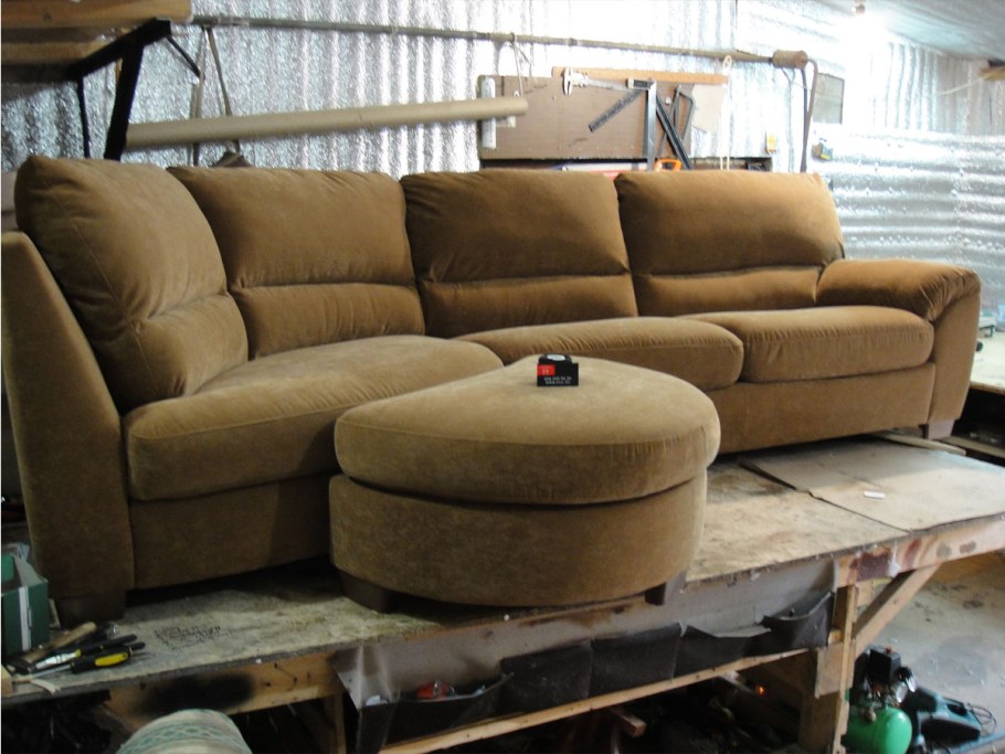 Обшивка мебели дивана