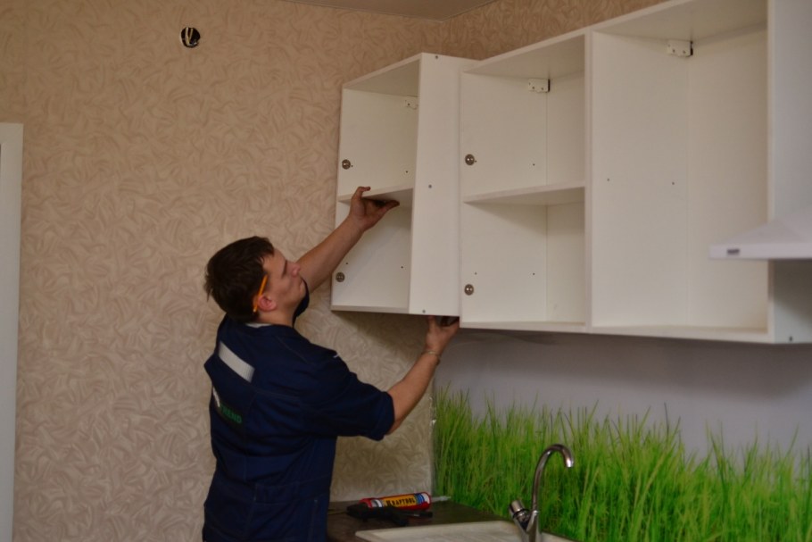 Сборка кухонных шкафов
