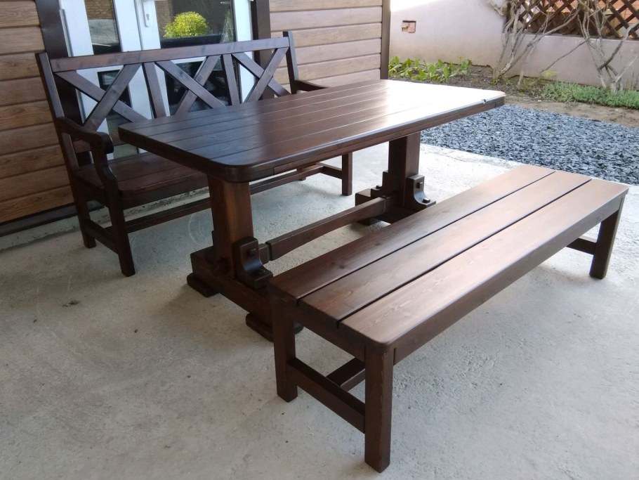 Стол деревянный для дачи