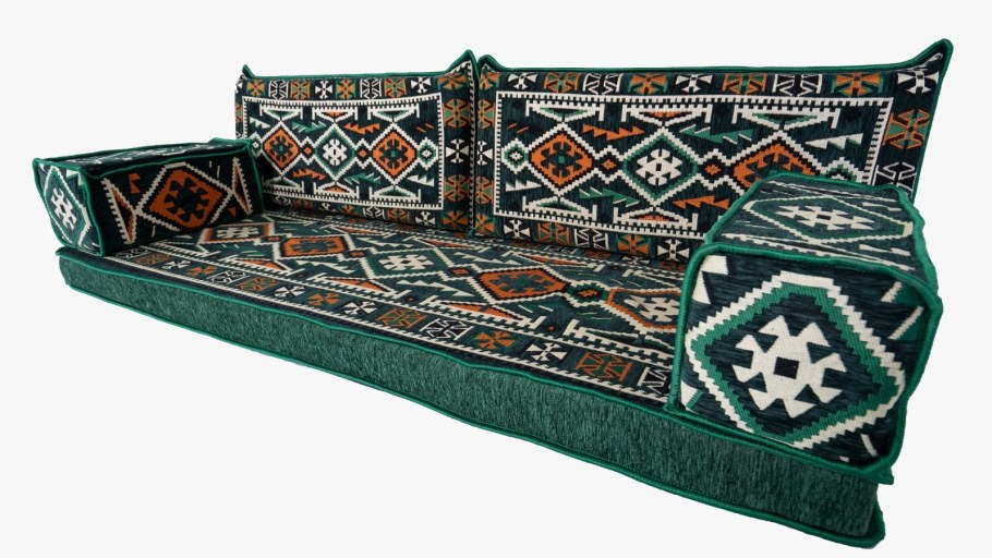 Диван в Восточном стиле