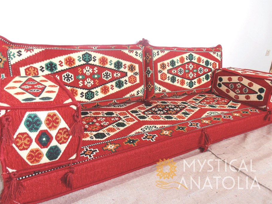 Раскладной диван в Восточном стиле