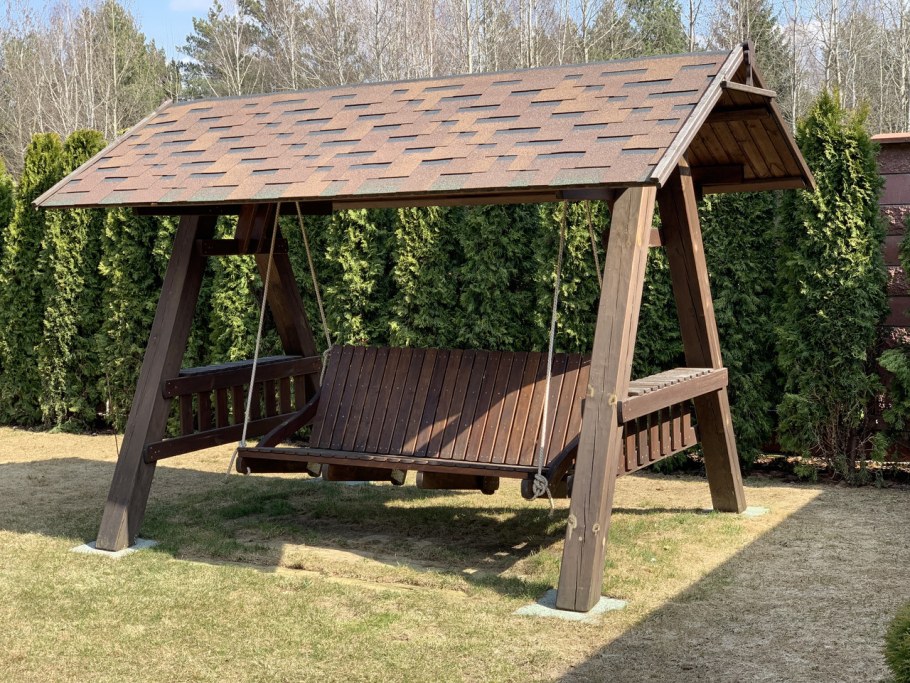 Качели садовые деревянные