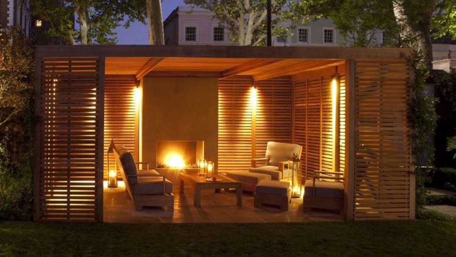 Уличные беседки для конюшни