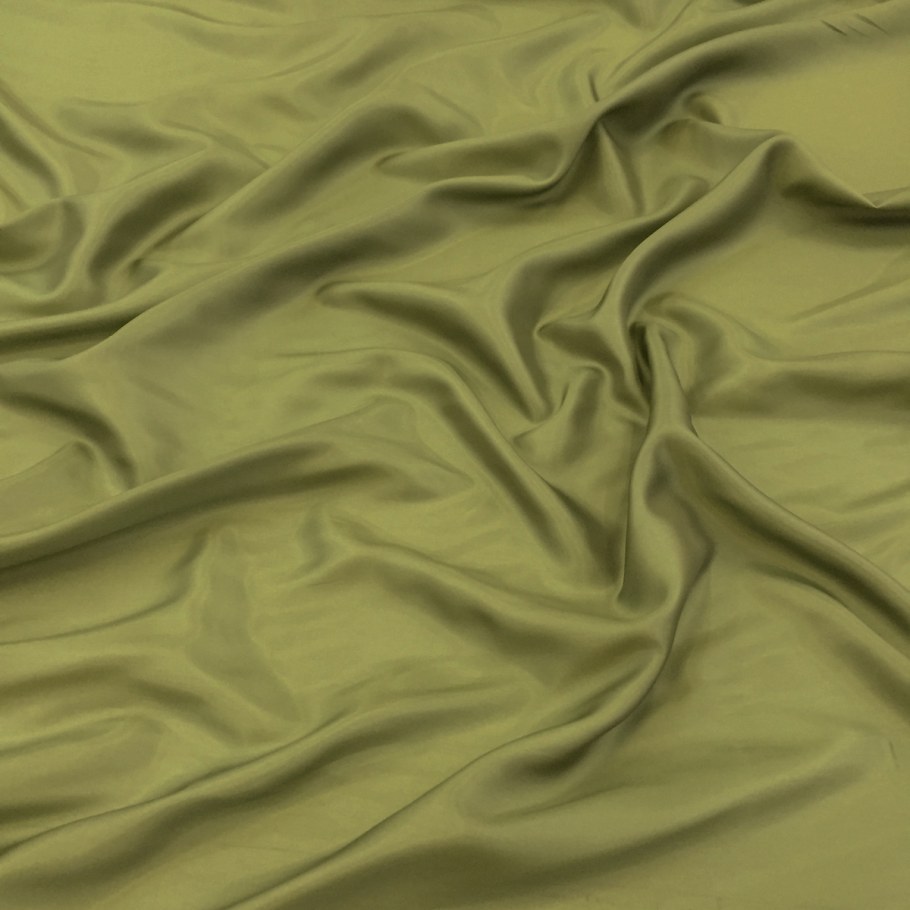 Маникюр фисташка