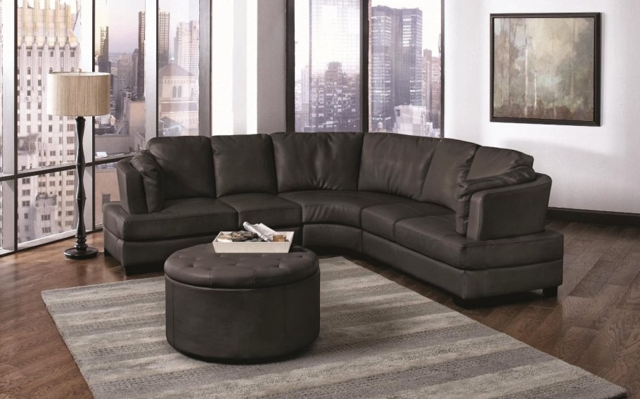 Диван овальной формы для гостиной