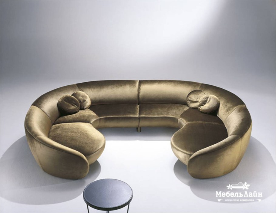 Диван полукруглой формы