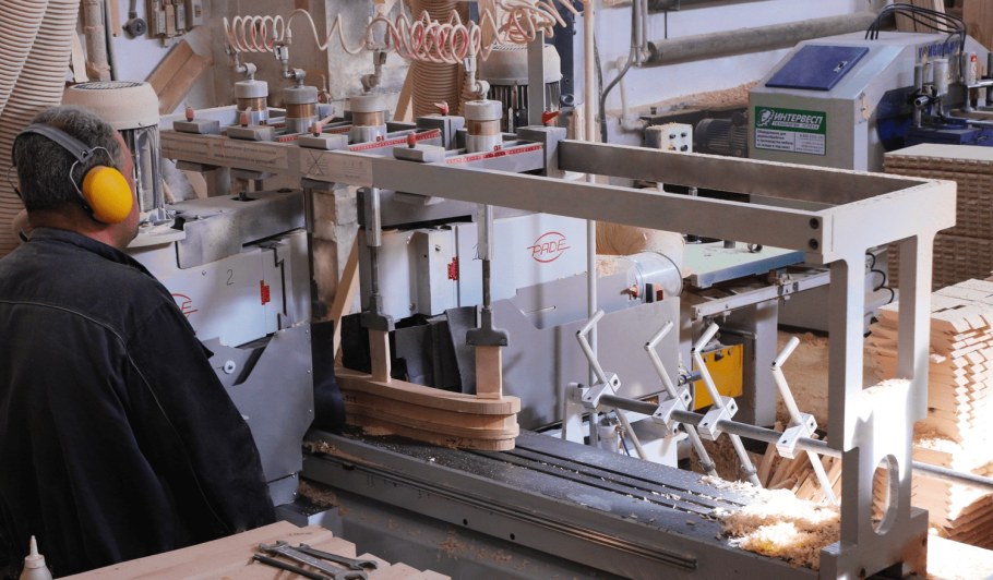 Мебельный завод в России