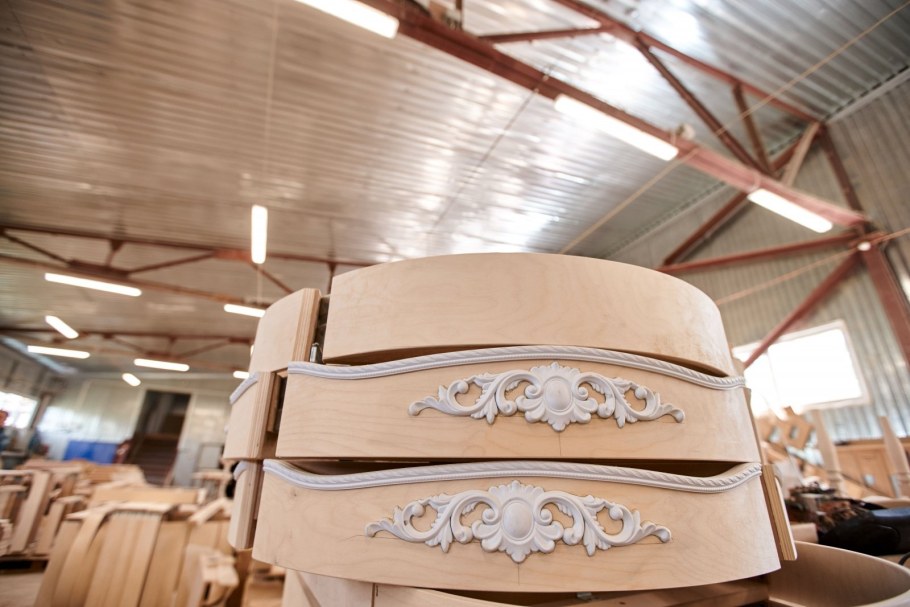 Фабрика престол