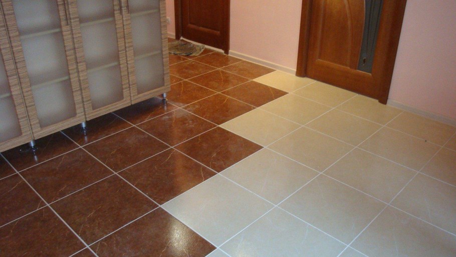 Укладка плитки на пол