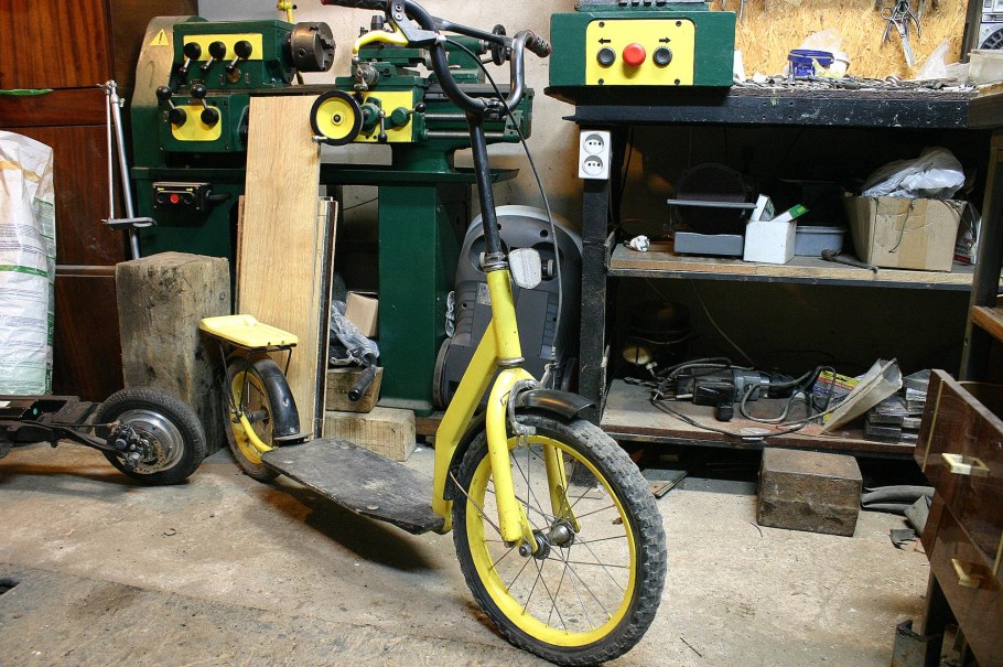 Полка для инструмента из ПВХ труб