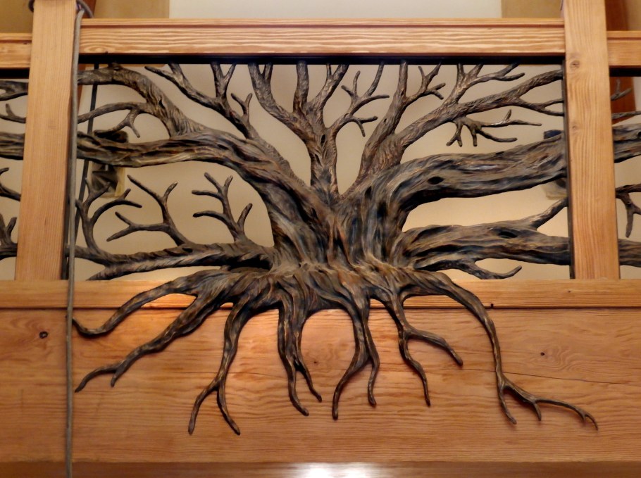 Ковка и дерево