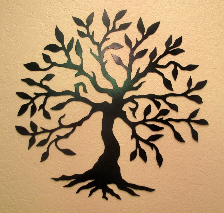 Дерево из фанеры на стену