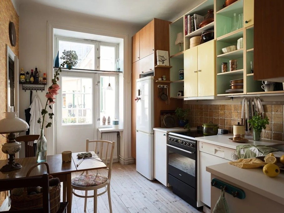 Советская комната с ковром