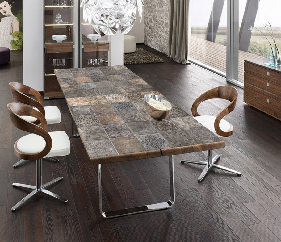 Стол прямоугольный на одной ноге