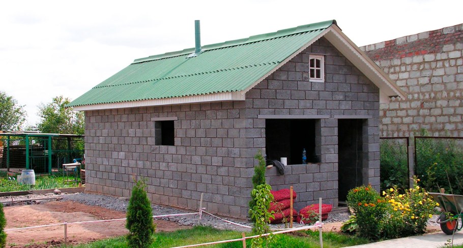 Баня с мансардой 4х6 из керамзитобетонных блоков