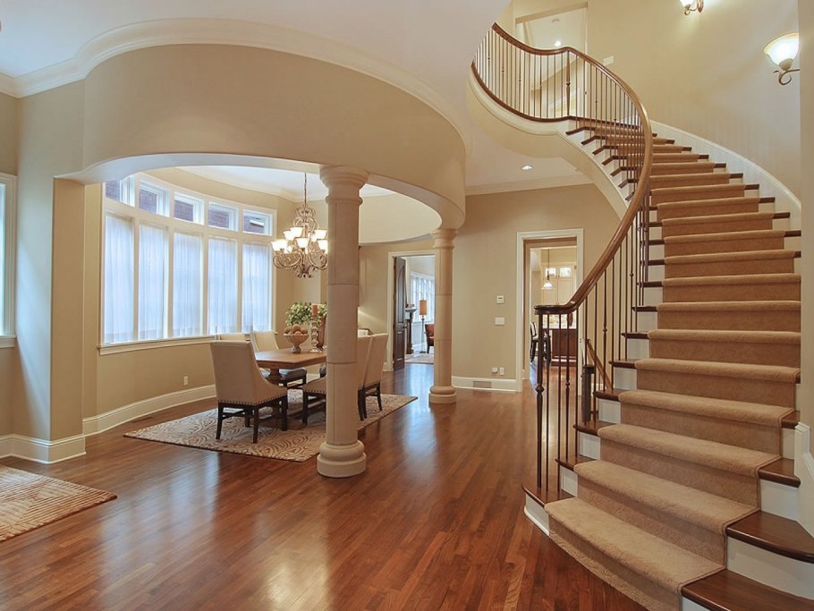 Внутренний интерьер деревянных коттеджей