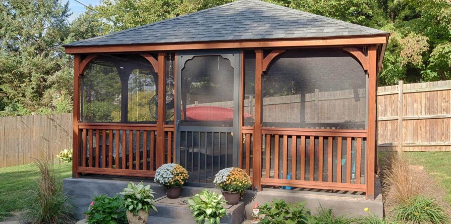 Шестигранная беседка из поликарбоната