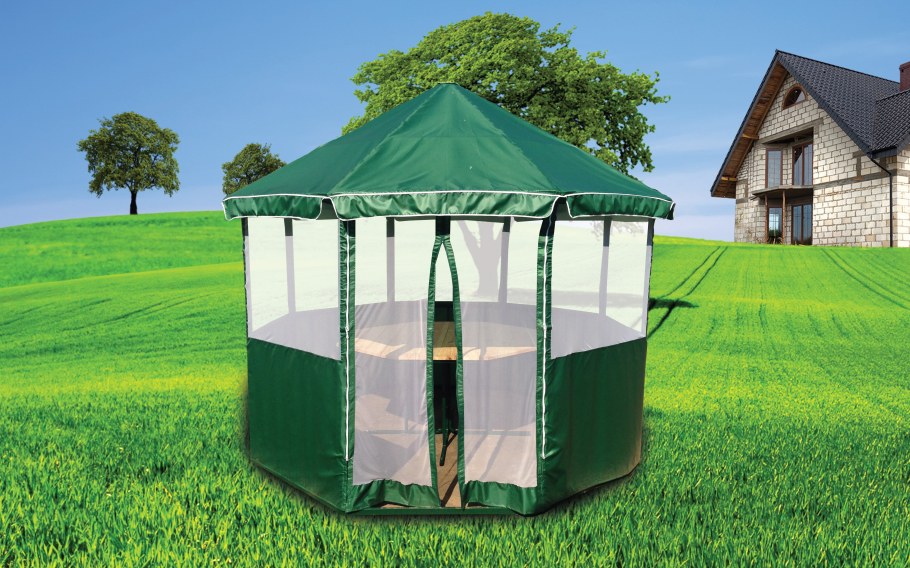 Навес с занавесками