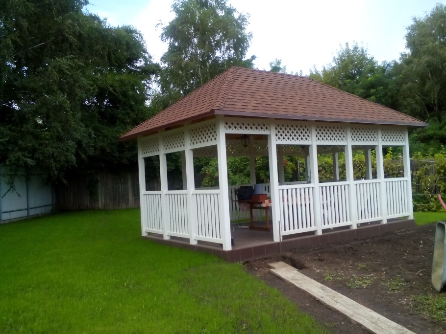 Беседка застекленная 3х3м