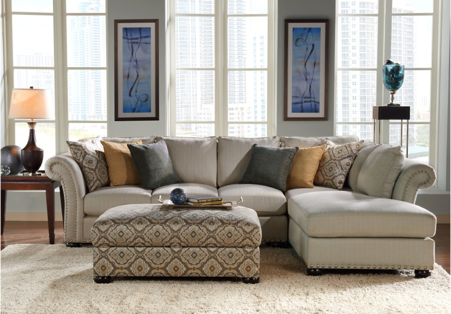 Ковер под диван в гостиную