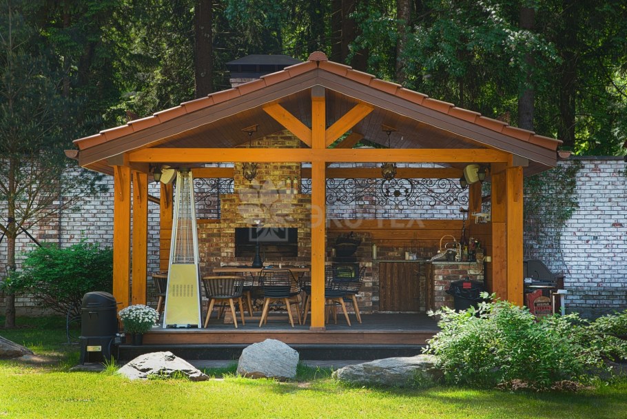 Застеккленнаая бпесспдбкка