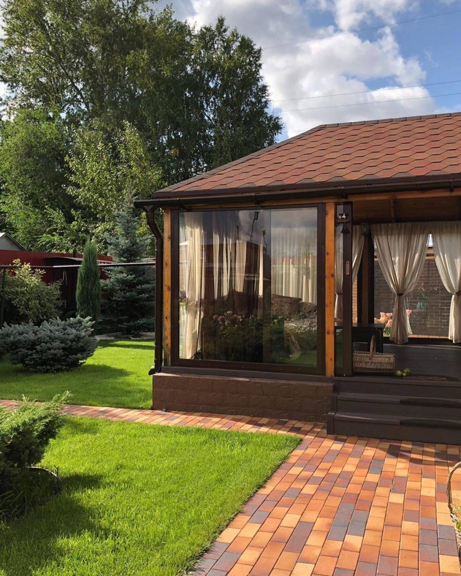 Беседка закрытая 2022