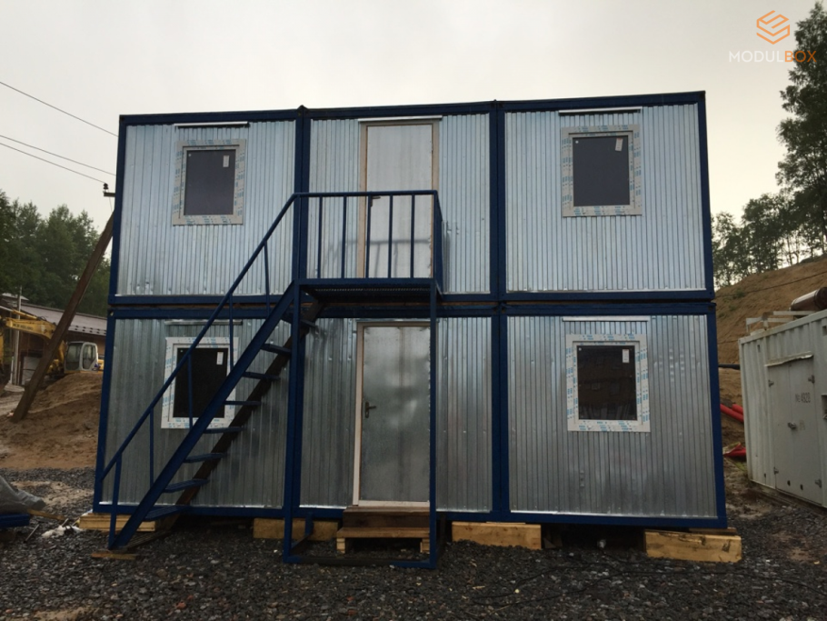 Дом из бытовок двухэтажный