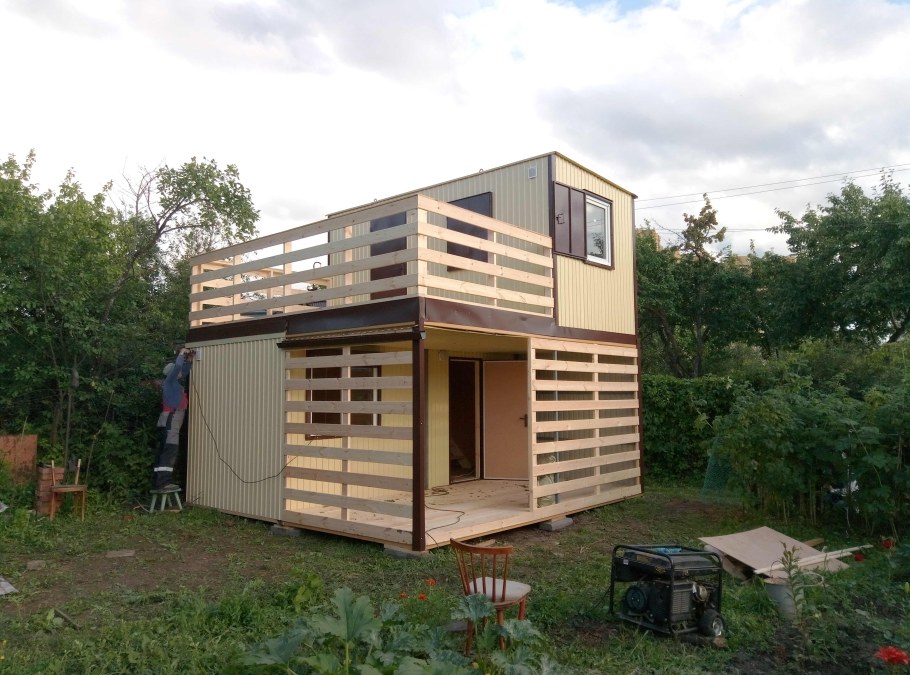 Двухэтажный Тини Хаус