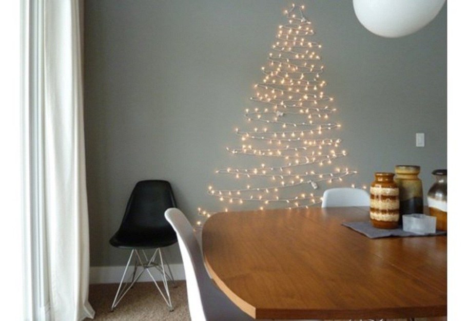 Елка из гирлянды