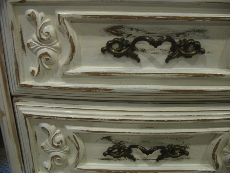 Мебель под старину патина