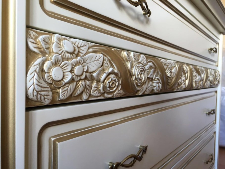 Молдинги для фасадов мебели