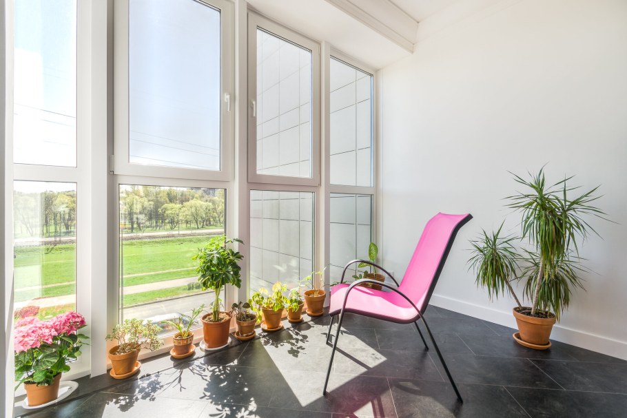 Французское остекление балкона Рехау