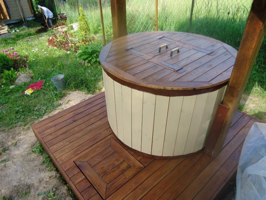 Декоративный домик для сада