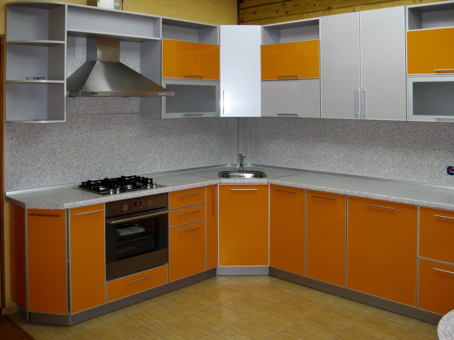 Кухни из пластика