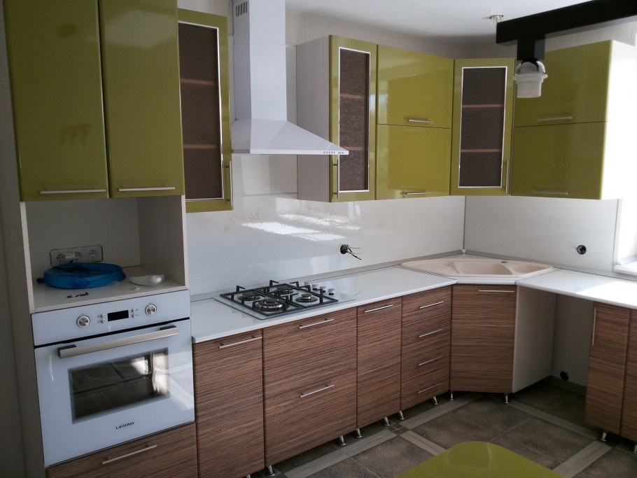 Пластиковые фасады для кухни