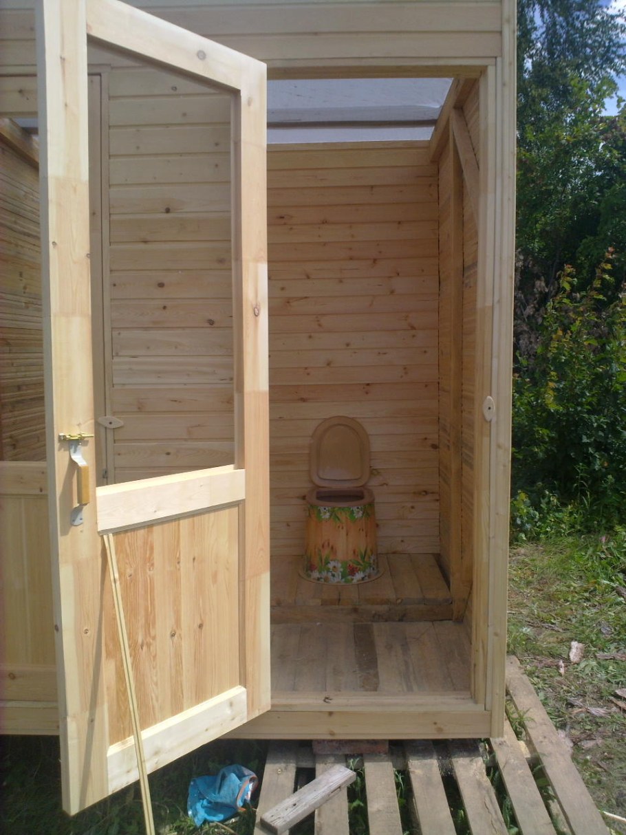 Садовый туалет с душем