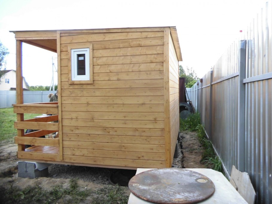 Хозблок с дровником 6x2