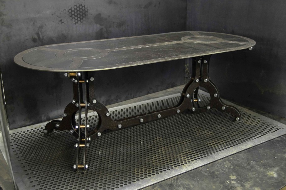 Столик из цепи