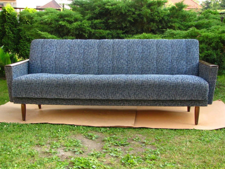 Диван в стиле 60х