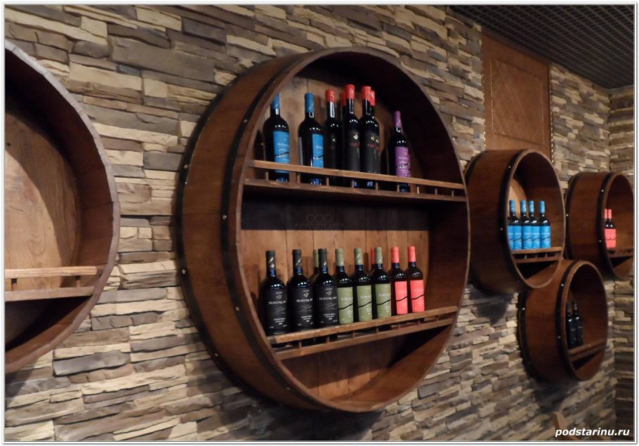 Стол из бочки деревянной