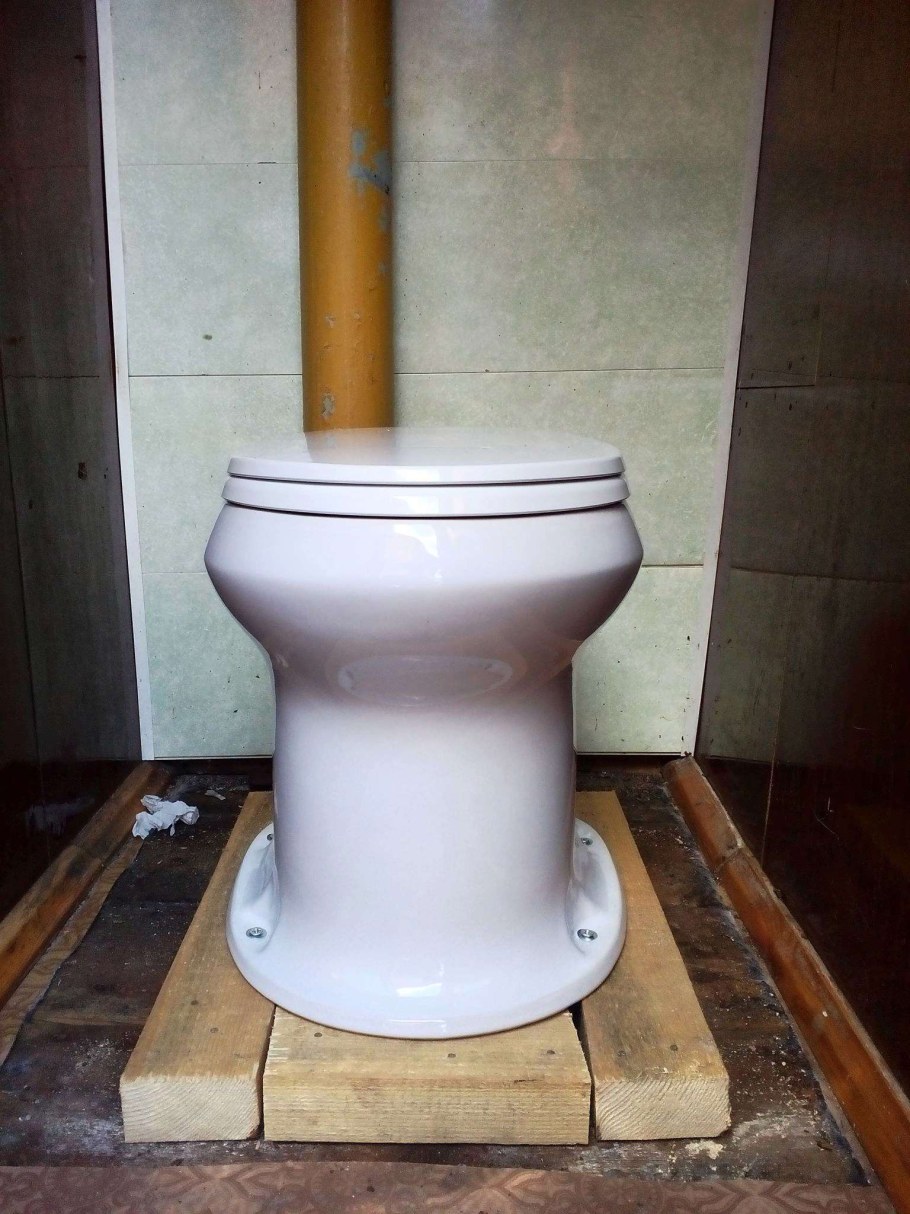 Вакуумный туалет Омега